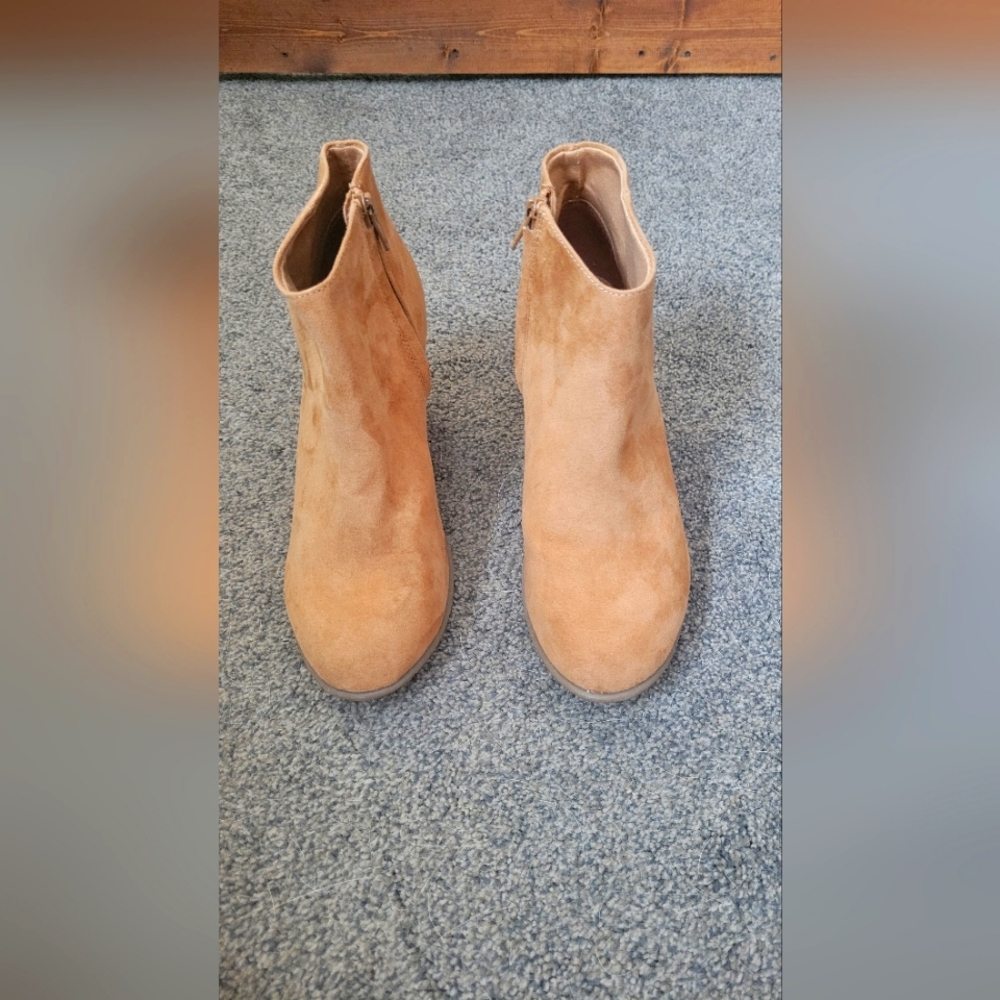 TAN wedges